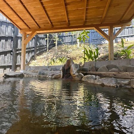 Kurasako Onsen Sakura Villa Minamioguni Buitenkant foto