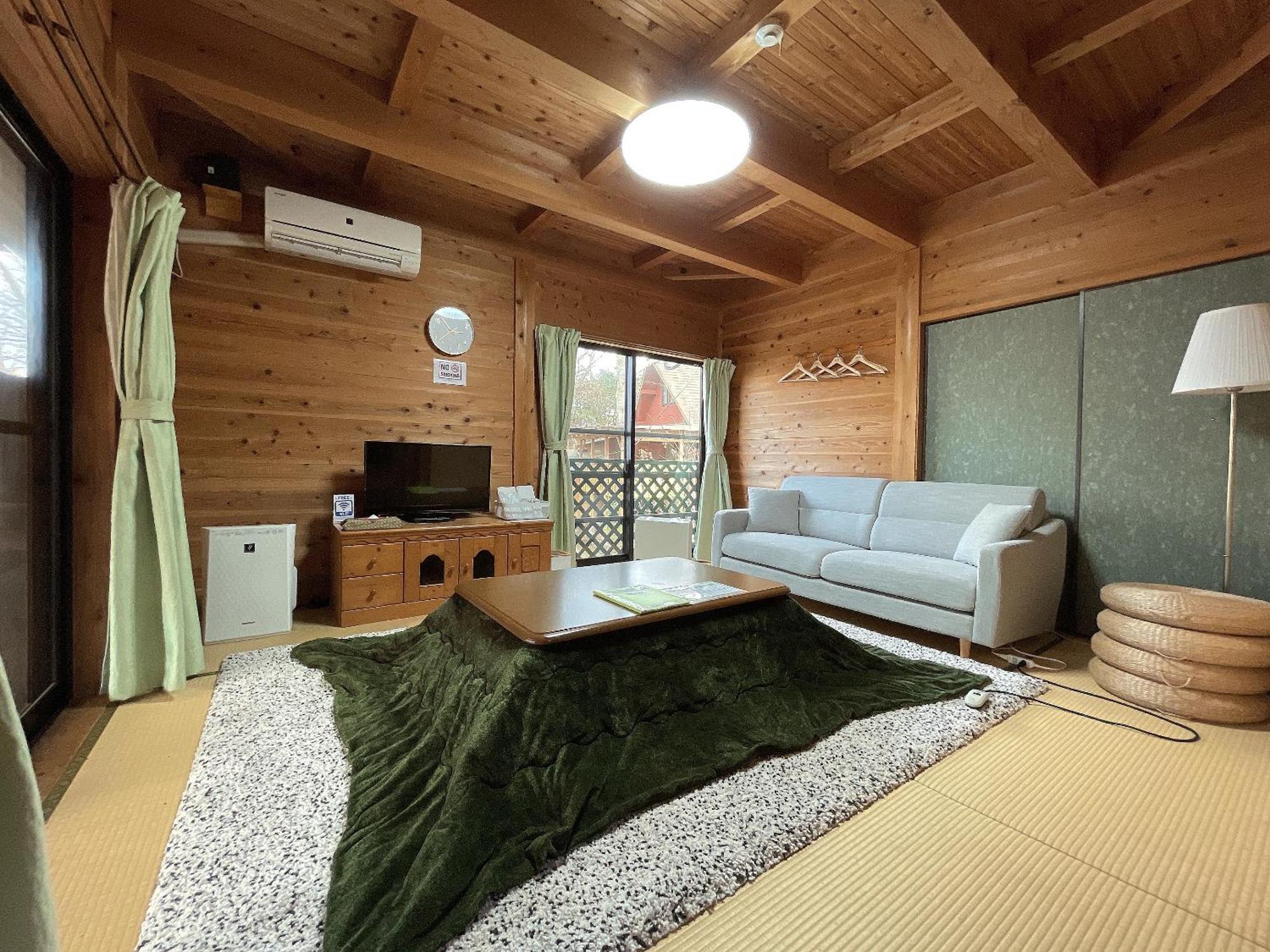 Kurasako Onsen Sakura Villa Minamioguni Buitenkant foto