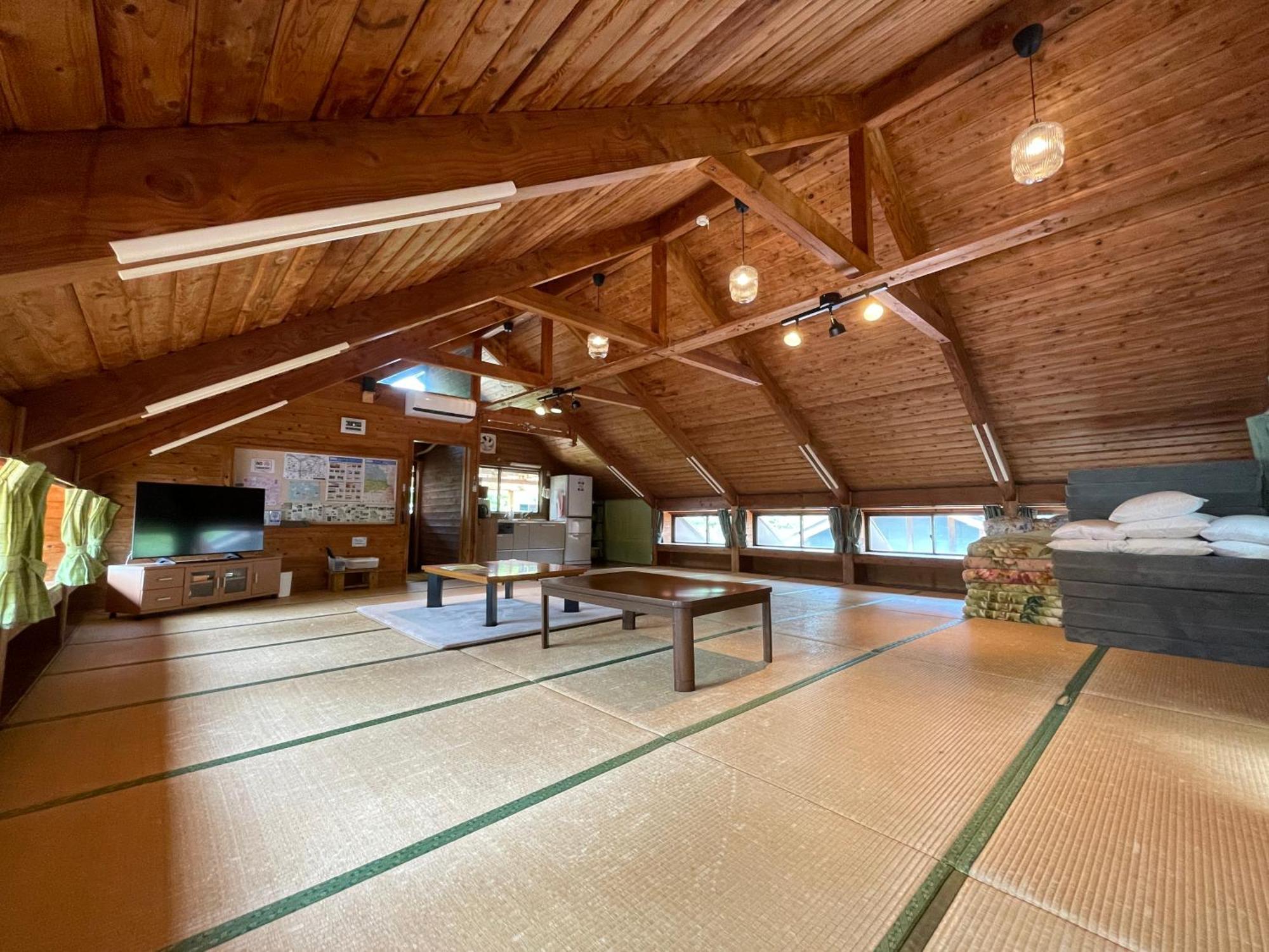 Kurasako Onsen Sakura Villa Minamioguni Buitenkant foto