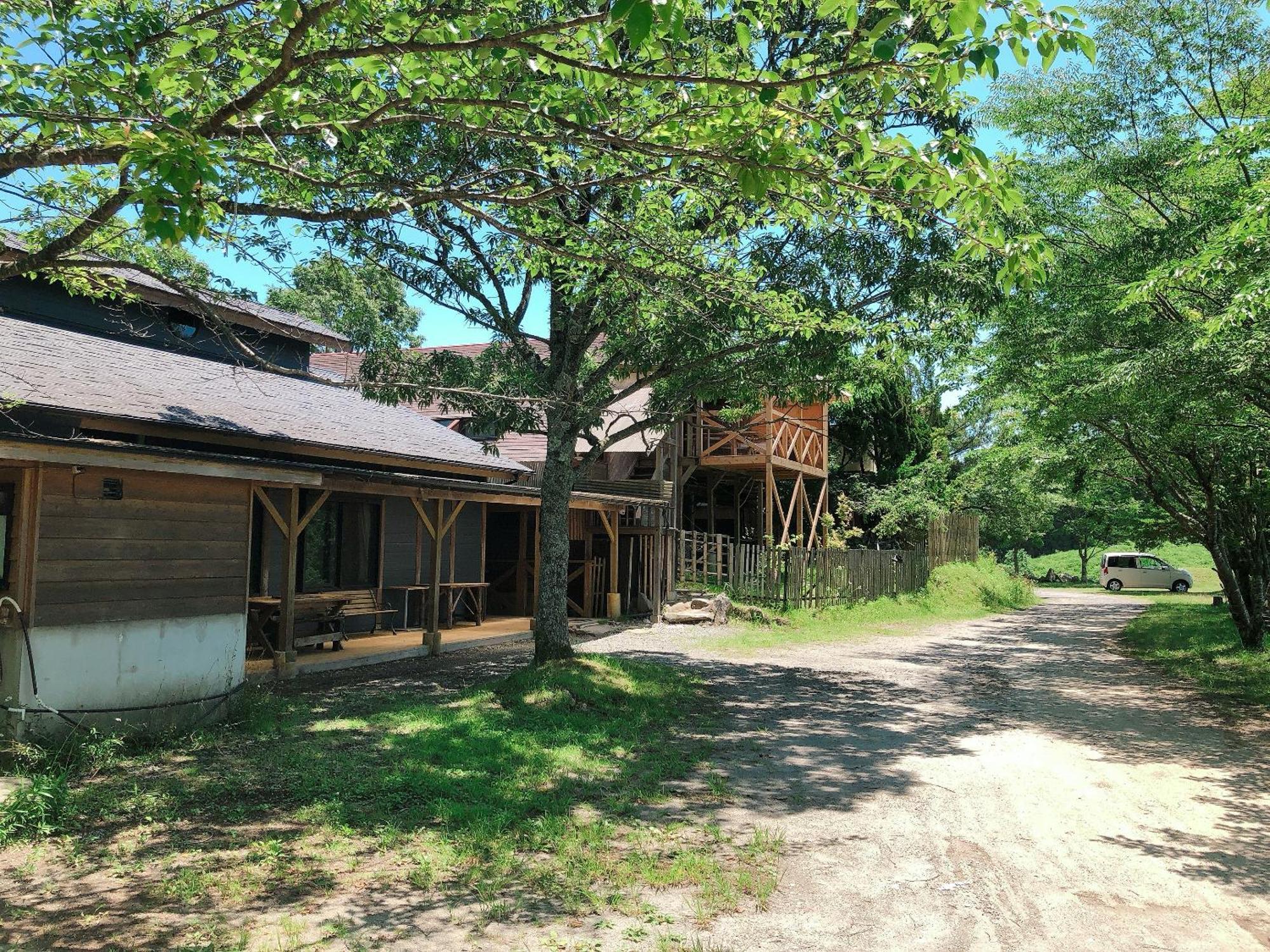 Kurasako Onsen Sakura Villa Minamioguni Buitenkant foto